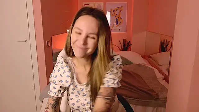 MiaGraham1 online show from 01/09/26, 06:31