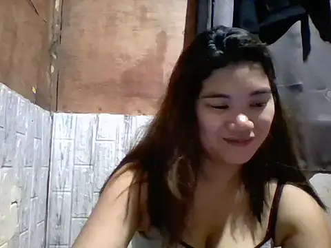 Snapshot of Rosette0516 chatting on 09/17/25, 10:06 Rosette0516 online show from 09/17/25, 10:06