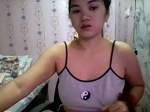 Snapshot of Rosette0516 chatting on 10/01/25, 12:27 Rosette0516 online show from 10/01/25, 12:27