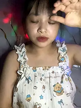 Snapshot of candy___123 chatting on 09/16/25, 04:19 candy   123 online show from 09/16/25, 04:19