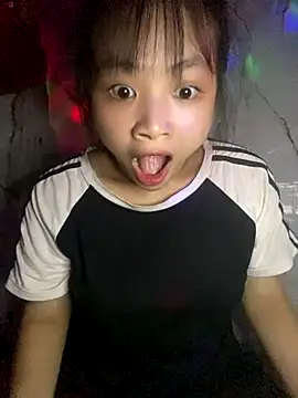 Snapshot of candy___123 chatting on 09/24/25, 03:37 candy   123 online show from 09/24/25, 03:37