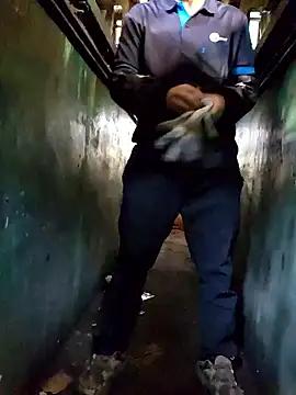 anggllaaa online show from 10/30/25, 01:29