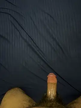 aliahmed98770 online show from 04/16/26, 05:03