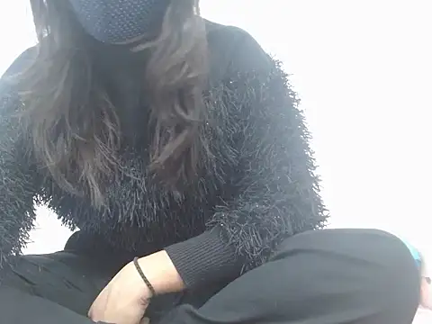 Snapshot of Vaani_Singha chatting on 12/04/25, 11:08 Vaani Singha online show from 12/04/25, 11:08