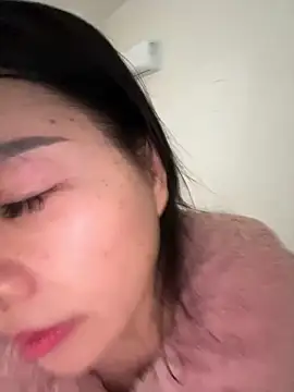 xiiuuff18 online show from 03/02/26, 12:57