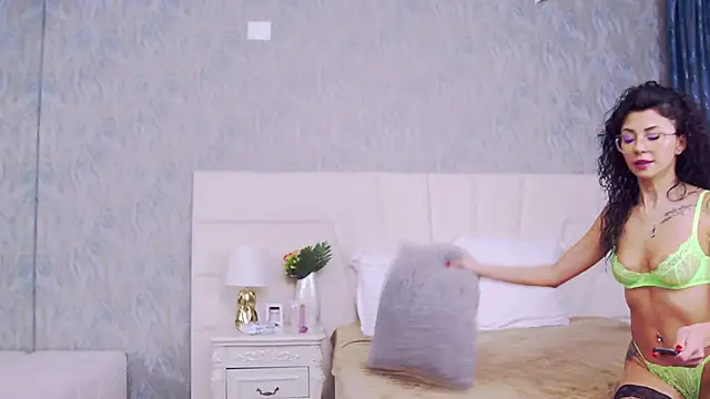 GraceRous online show from 11/27/25, 06:15