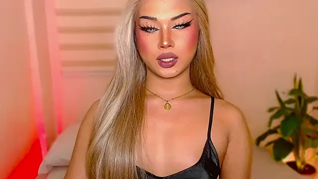 MissRumi Hunter online show from 10/23/25, 08:57