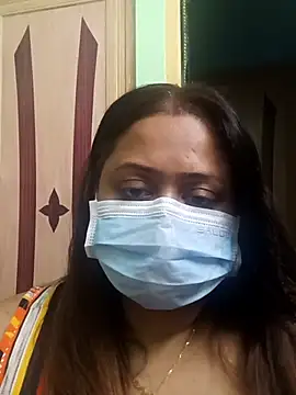 Snapshot of parvati91 chatting on 10/16/25, 08:21 parvati91 online show from 10/16/25, 08:21