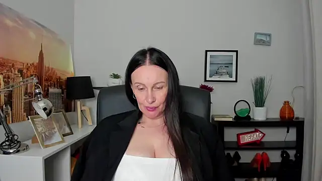 Snapshot of Velvet_Jasmine chatting on 10/03/25, 05:32 Velvet Jasmine online show from 10/03/25, 05:32