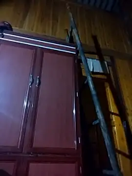 miss-su online show from 11/29/25, 01:14