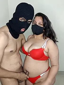 Snapshot of JackandJill124 chatting on 11/04/25, 01:32 JackandJill124 online show from 11/04/25, 01:32