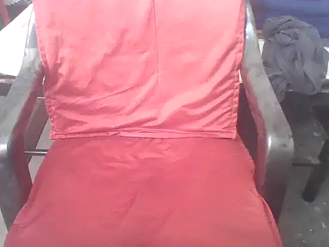 Snapshot of yourdesire069 chatting on 04/28/26, 10:53 yourdesire069 online show from 04/28/26, 10:53