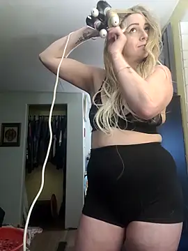 cutiekayls online show from 06/17/26, 02:51