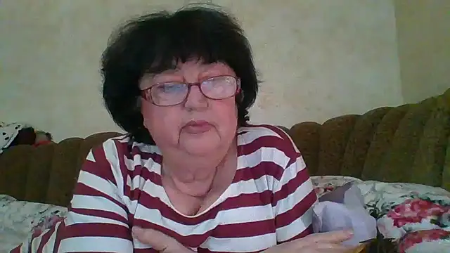 MilaSky5303 online show from 11/18/25, 10:31