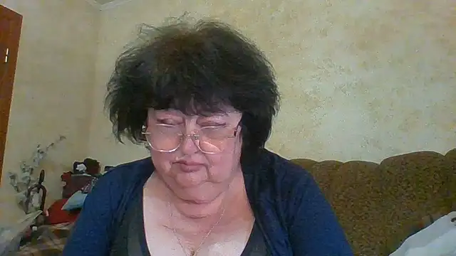 Snapshot of MilaSky5303 chatting on 05/22/26, 09:20 MilaSky5303 online show from 05/22/26, 09:20