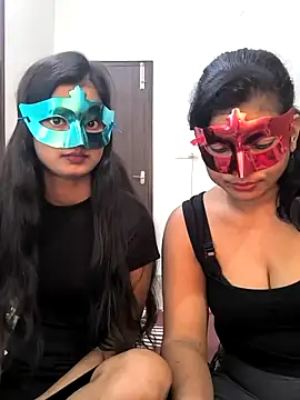 your chandni04 online show from 12/18/25, 07:58