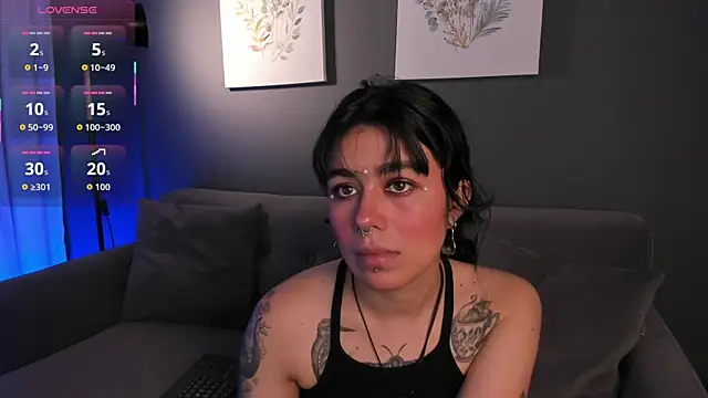 flower smith  online show from 11/06/25, 11:44