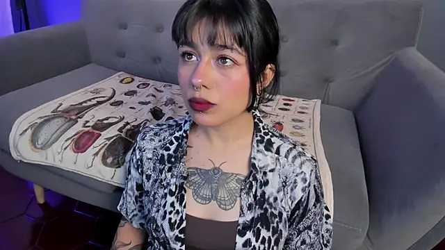 flower smith  online show from 04/06/26, 12:28