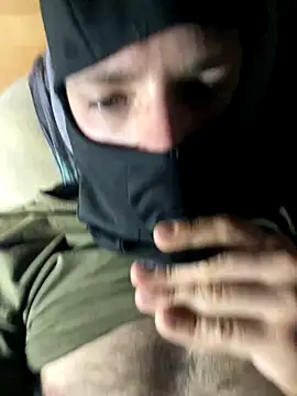 Snapshot of sexyarmy001 chatting on 09/19/25, 08:20 sexyarmy001 online show from 09/19/25, 08:20