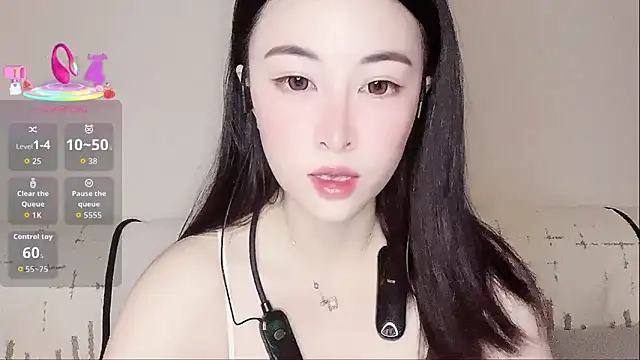 LuLu-Moon online show from 09/09/25, 06:24