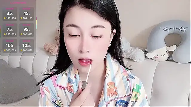 LuLu-Moon online show from 10/23/25, 07:29