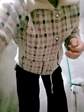 Maymay0033 online show from 12/01/25, 11:54