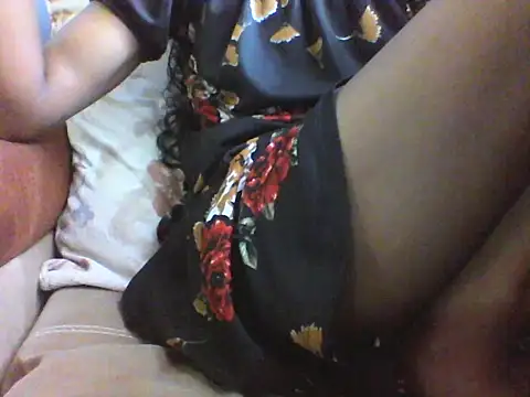 Moongodessy online show from 11/27/25, 09:44