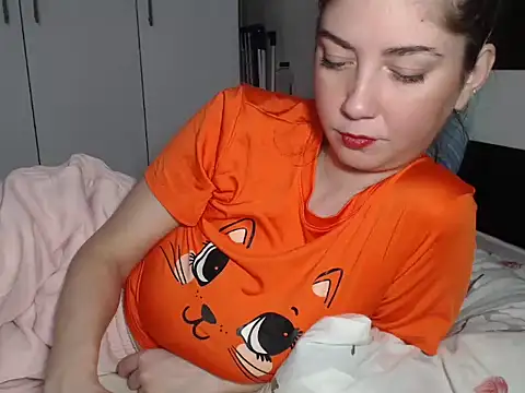 petite danielle online show from 02/13/26, 12:12