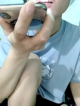 Snapshot of Ly-ny chatting on 10/02/25, 08:10 Ly-ny online show from 10/02/25, 08:10