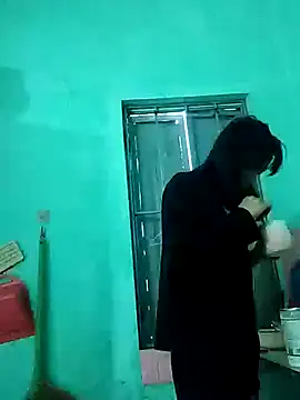 Snapshot of Ly-ny chatting on 11/13/25, 03:05 Ly-ny online show from 11/13/25, 03:05