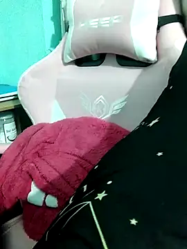 Snapshot of Ly-ny chatting on 11/16/25, 06:46 Ly-ny online show from 11/16/25, 06:46