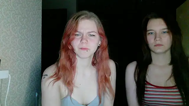 Snapshot of Poppy_sun chatting on 10/13/25, 08:20 Poppy sun online show from 10/13/25, 08:20