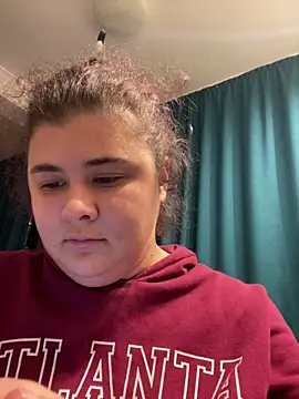 AliceCurlyX online show from 12/01/25, 10:37