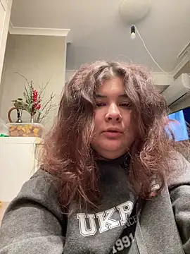 AliceCurlyX online show from 12/15/25, 11:42