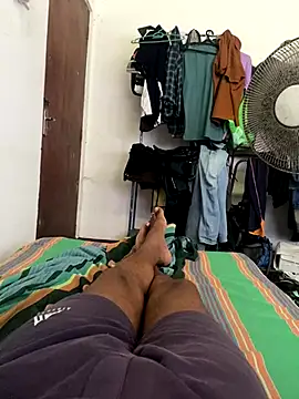 Snapshot of Senurak99 chatting on 09/21/25, 08:16 Senurak99 online show from 09/21/25, 08:16