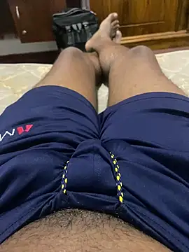 Snapshot of Senurak99 chatting on 12/20/25, 02:02 Senurak99 online show from 12/20/25, 02:02