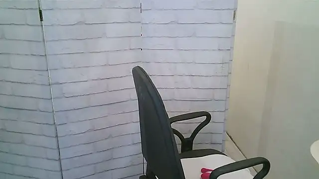 Helen xi  online show from 01/12/26, 05:12