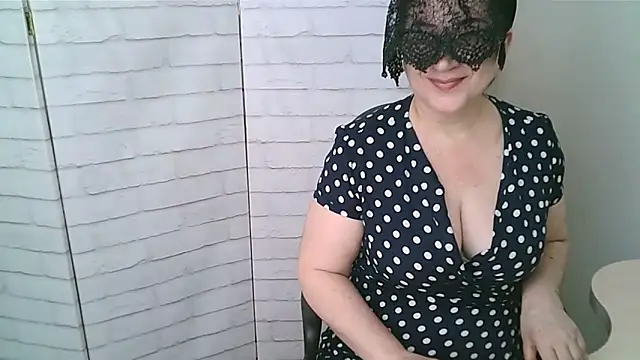 Snapshot of Helen_xi_ chatting on 04/03/26, 04:21 Helen xi online show from 04/03/26, 04:21