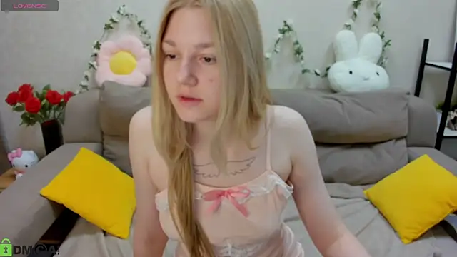 Sylvia Ortiz online show from 03/18/26, 01:09