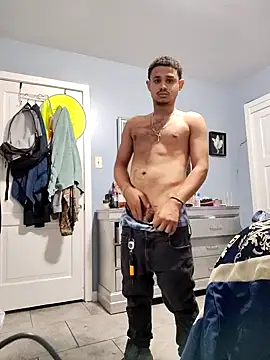 Snapshot of bigb499 chatting on 09/20/25, 06:47 bigb499 online show from 09/20/25, 06:47