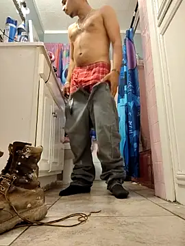 Snapshot of bigb499 chatting on 10/14/25, 07:31 bigb499 online show from 10/14/25, 07:31