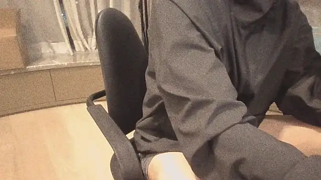 msk2004 06 online show from 10/09/25, 04:05