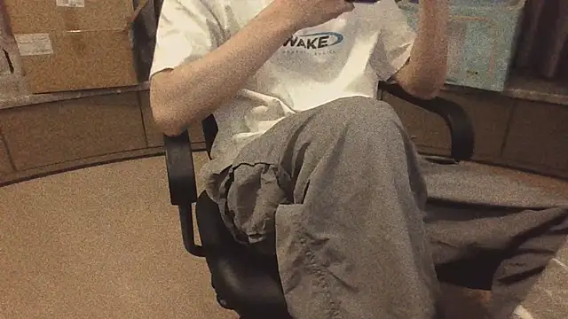 msk2004 06 online show from 11/21/25, 03:00