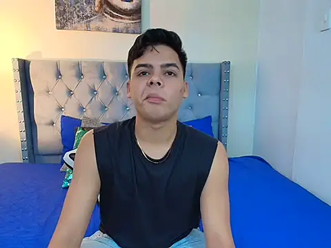 Snapshot of stewart_mateo_ chatting on 10/03/25, 01:57 stewart mateo  online show from 10/03/25, 01:57