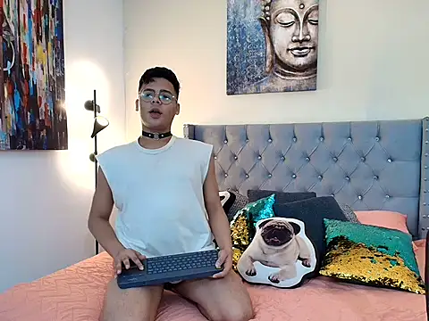 Snapshot of stewart_mateo_ chatting on 11/30/25, 02:15 stewart mateo online show from 11/30/25, 02:15