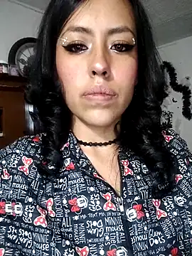 Snapshot of Queen_Ashly chatting on 10/31/25, 11:06 Queen Ashly online show from 10/31/25, 11:06