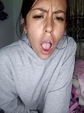 Queen Ashly online show from 01/06/26, 03:21