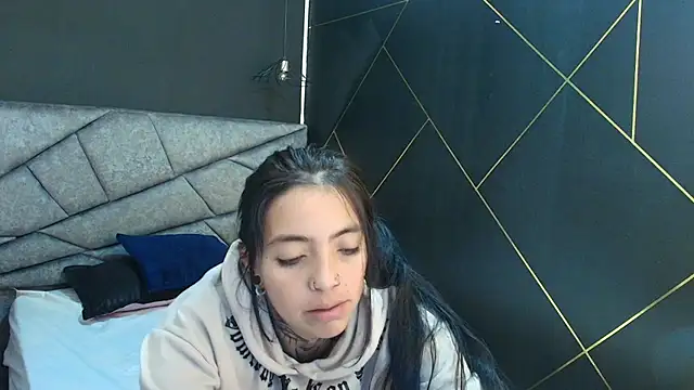 LiaMonroee  online show from 12/01/25, 11:48