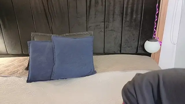 LiaMonroee  online show from 06/03/26, 12:08