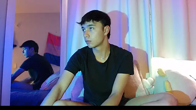 Noah Blaze online show from 10/23/25, 09:13